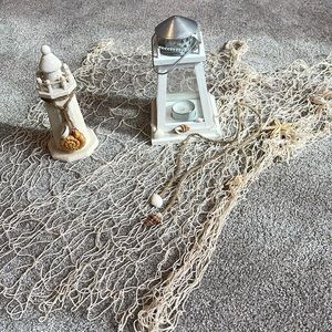 🛍️ Nautical Decor Bundle: Lighthouse, Lantern, Netting
